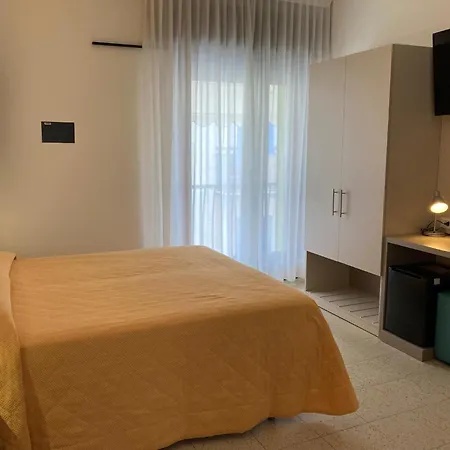 Hotel Giacomazzo Caorle Exterior photo